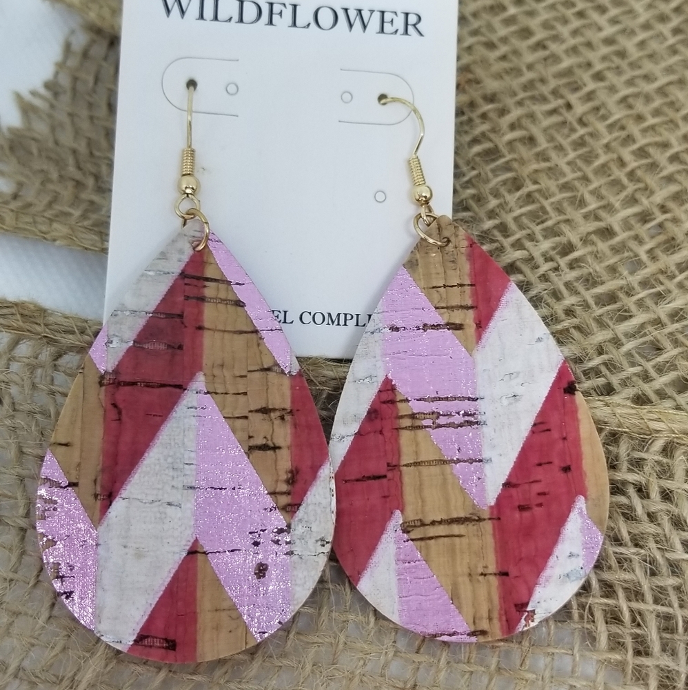 💕Beautiful teardrop earrings💕